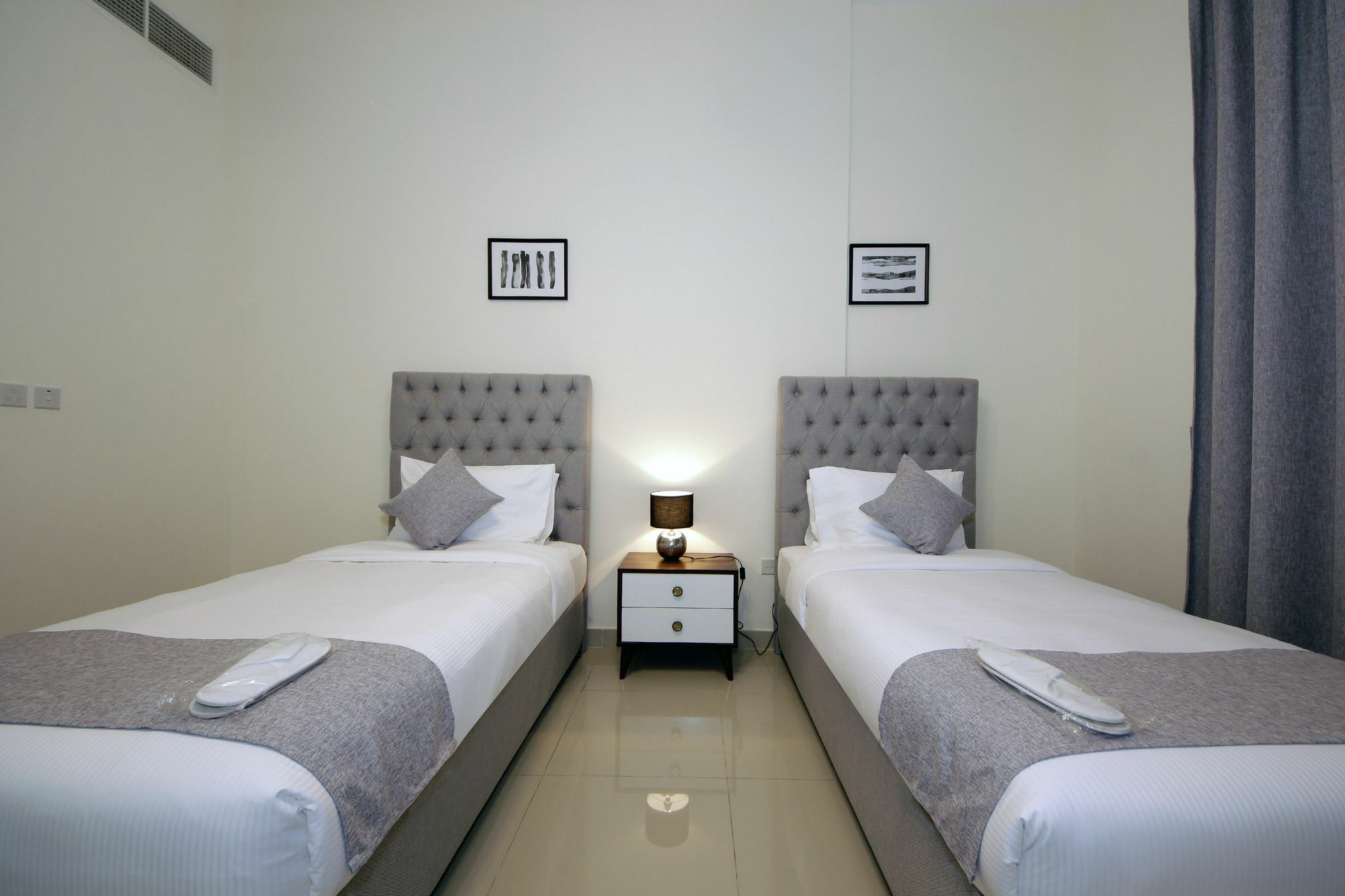 Spacious 2 Bedroom In Al Telal 11, Al Barsha 1 Dubai Esterno foto