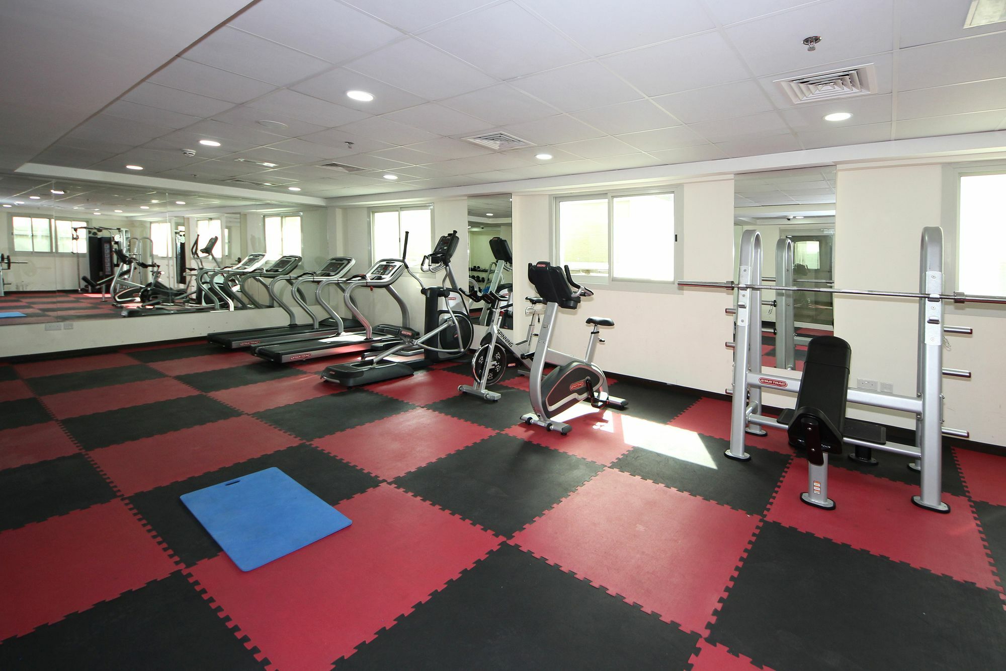 Spacious 2 Bedroom In Al Telal 11, Al Barsha 1 Dubai Esterno foto