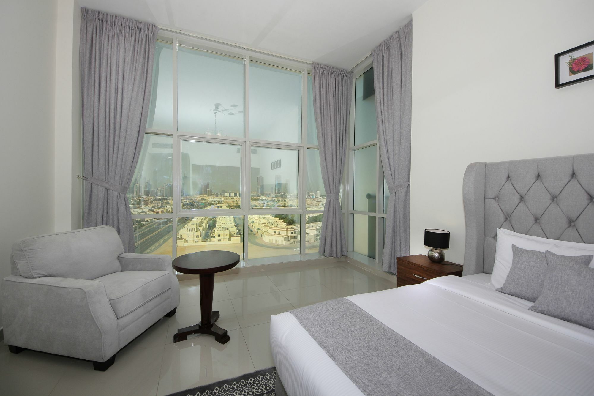 Spacious 2 Bedroom In Al Telal 11, Al Barsha 1 Dubai Esterno foto